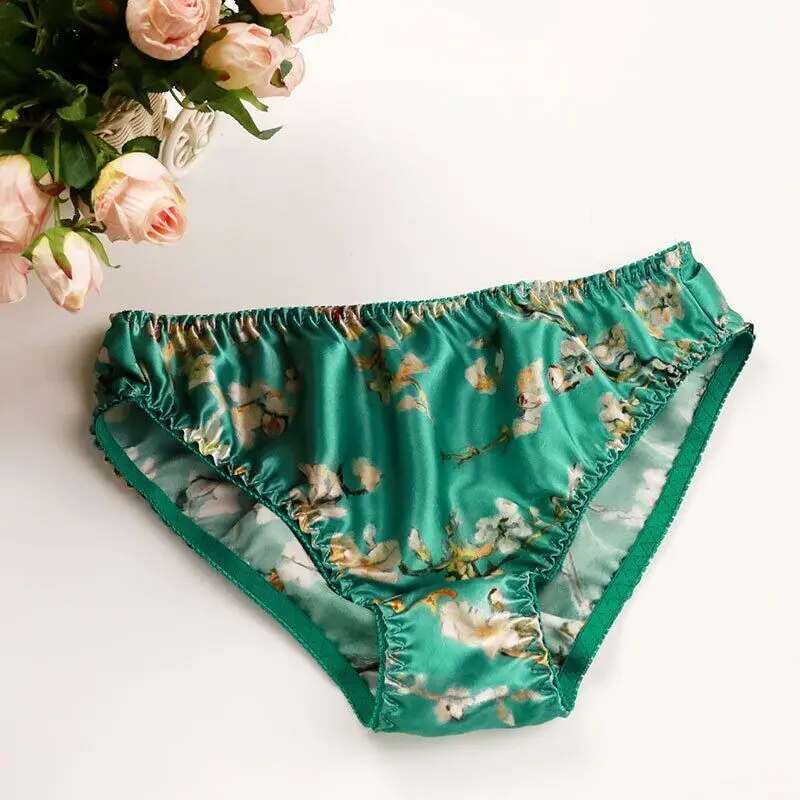 Yazlık Çiçek Desenli Buz İpeği - Boyshort Underwear incelemesi ve fiyatı